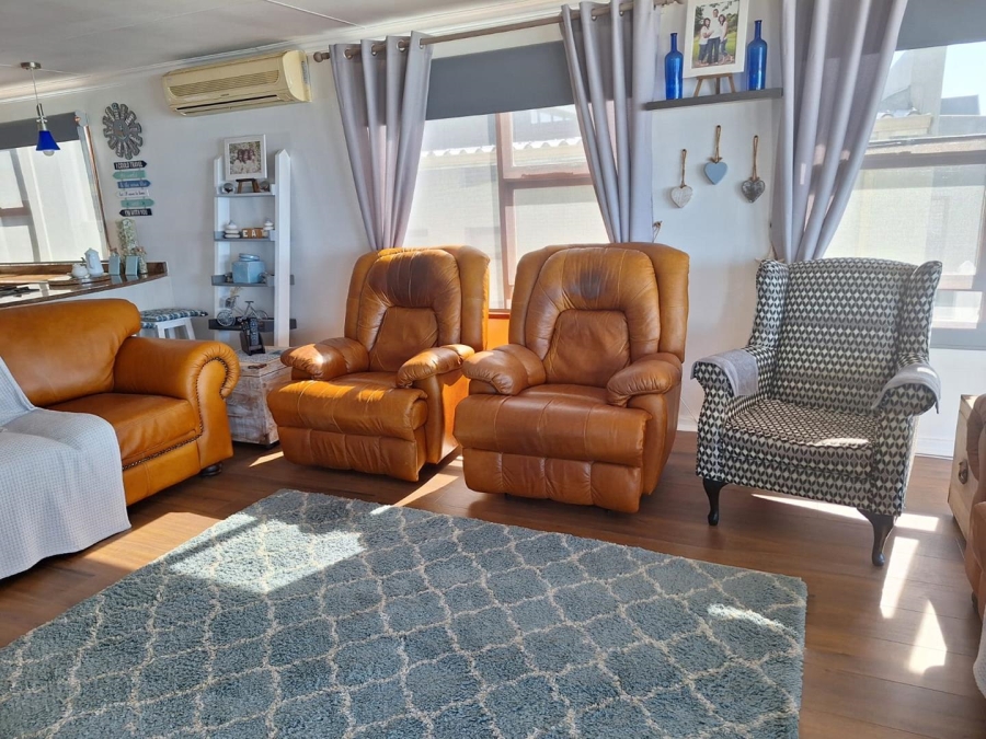 5 Bedroom Property for Sale in Tergniet Western Cape